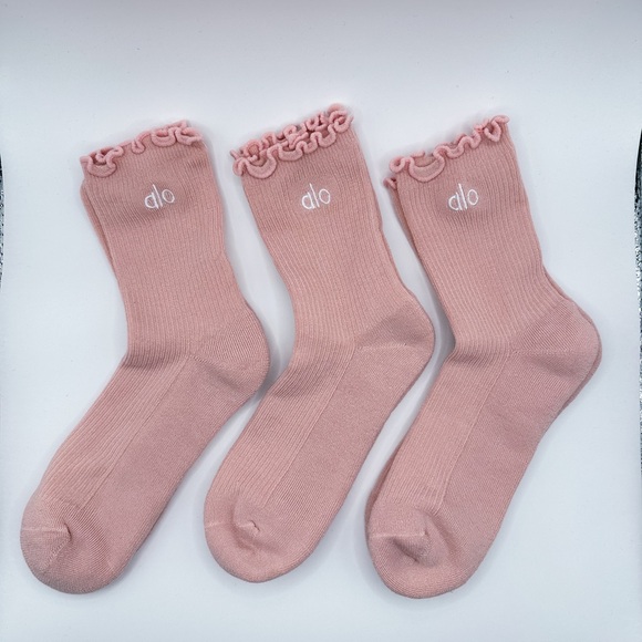 ALO Yoga Accessories - 3 Pairs Alo Yoga Women's Lettuce Edge Sock M/L fits sizes 8 – 11 Vintage Pink